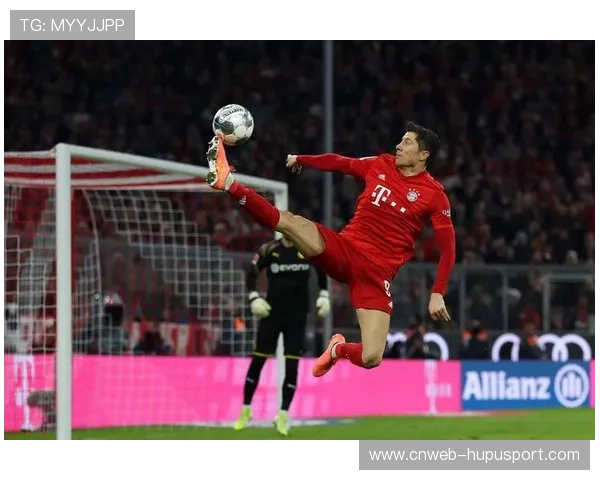 巴塞罗那客场4-2击败布拉格斯拉维亚，费尔明梅开二度，莱万破门